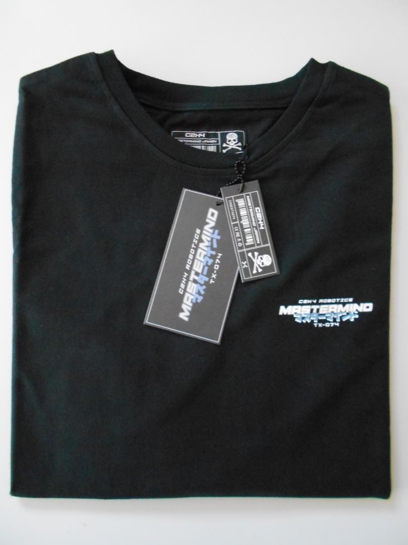 送料無料！C2H4 x Mastermind Japan Robotics Logo Print Tee C2H4 - C2H4 x Mastermind Japan Robotics Logo Print T-Shirt