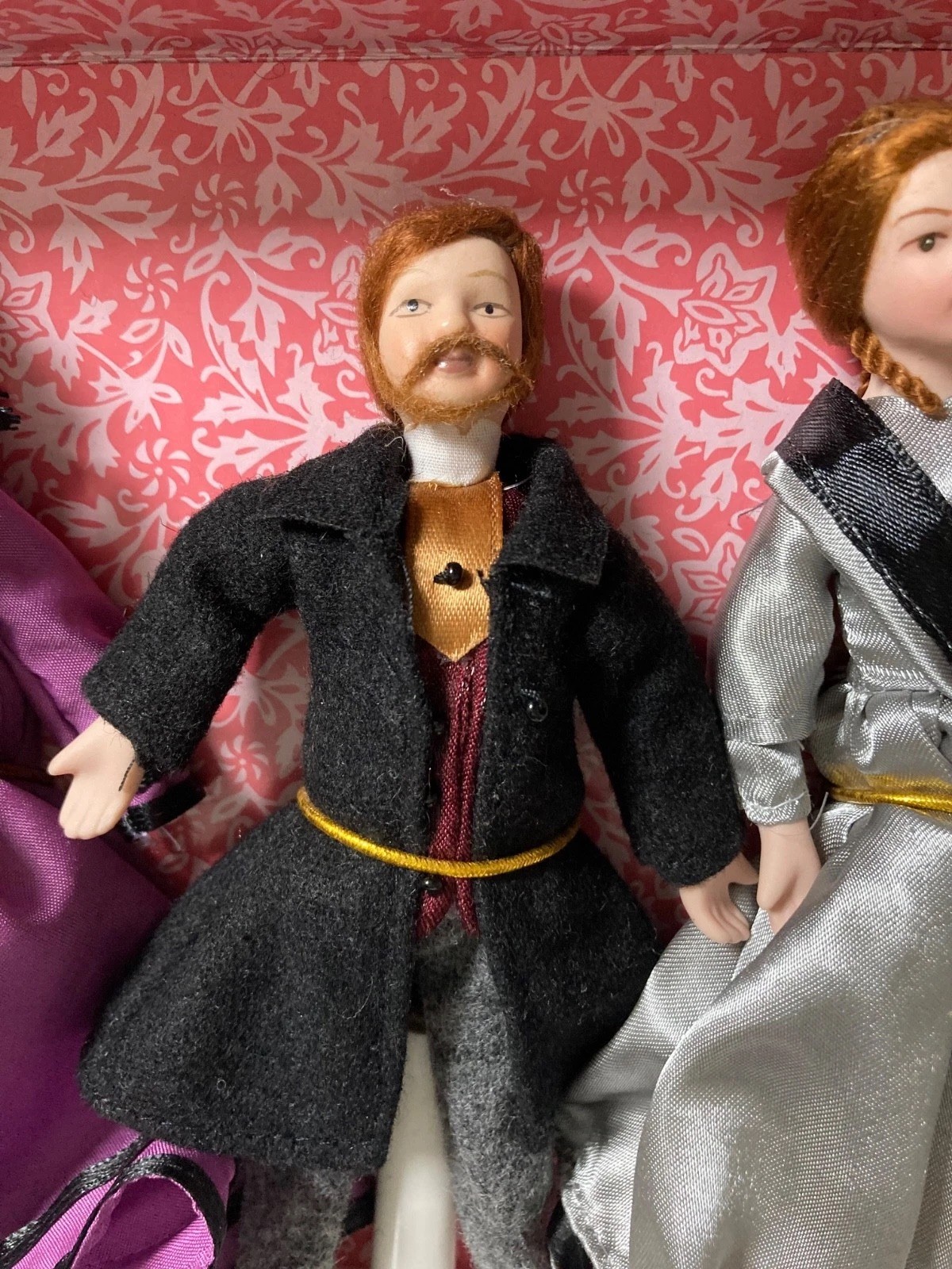 1:12 Lot Of 7* Dollhouse Miniature Victorian Family Set Porcelain Dolls