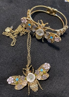 Betsey Johnson Queen Bee Hinged Bracelet & Necklace Set Rhinestones Gold Tone