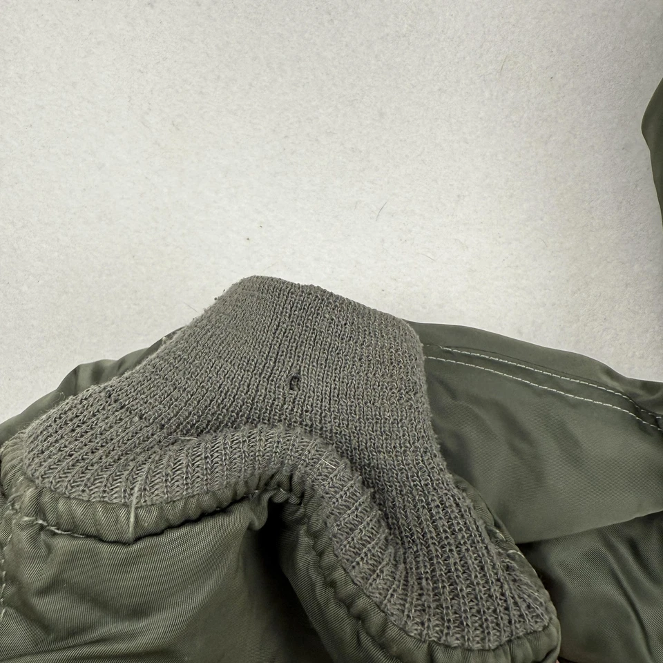 Vintage Alpha Industries Jacket Mens Large Green N-2B Flight Attached Hood USA - Image 4 of 4