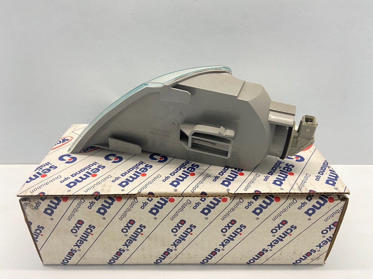 Siganl Lamp Right For CITROEN XA 6303.70 19800801 AXO/SEIMA Siganl Lamp Right For CITROEN XA 6303.70 19800801 AXO/SEIMA