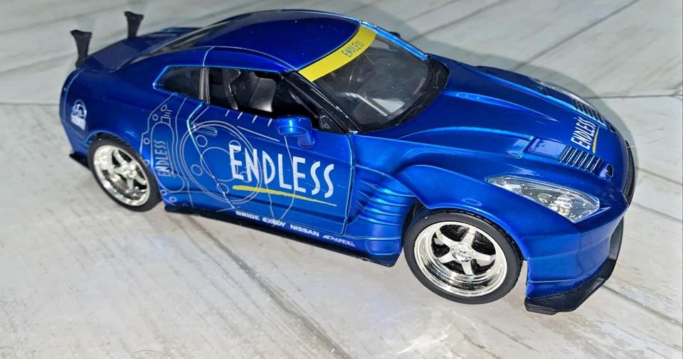 Jada Nissan GTR R35 Ben Sopra Candy Blue JDM Tuners 98647 1/24 broken spoiler - Image 2 of 4