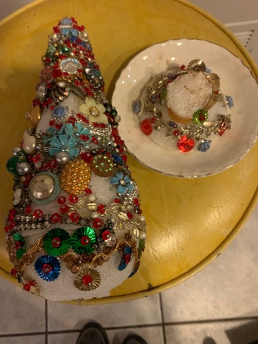 Vintage Jewel Standing Christmas Tree from Earrings 12" - Picture 5 of 10