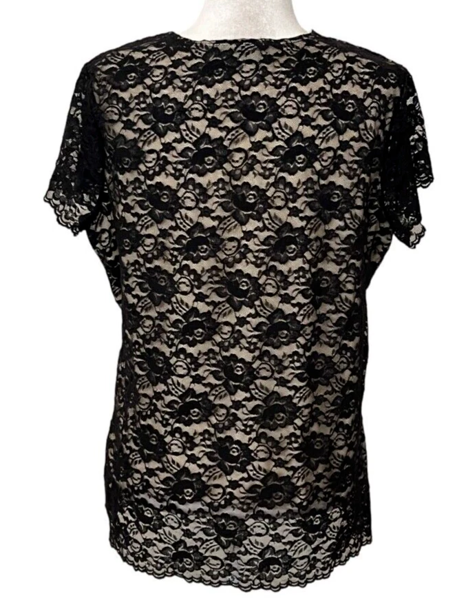 Blusa Top Dialogue Negra Encaje Forrada Desnudo L Transparente Floral Superposición Manga Corta Foto 2 de 4