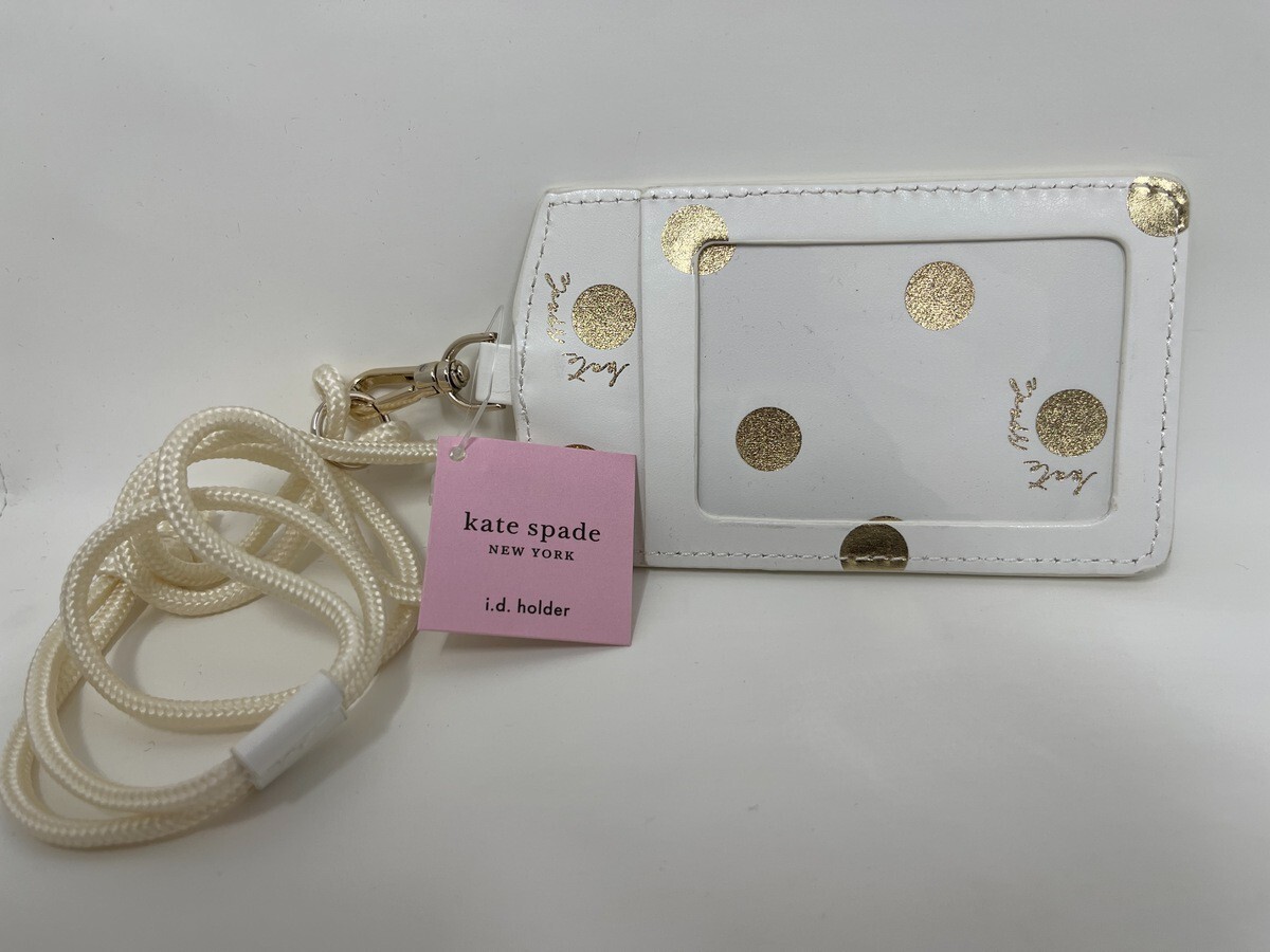 Top 87+ imagen kate spade badge Thptnganamst.edu.vn