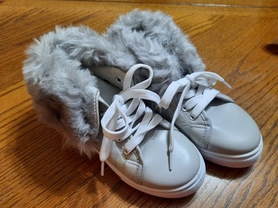 Olivia Miller Girl! Kids Size 1 Gray High Top Sneakers - Faux Fur Trim
