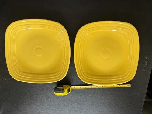 Bundle of two FIEST DINNER PLATE "square" daffodil yellow Authentic