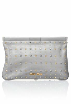 NWT Authentic Miu Miu 5N1573 CONTENITORI PIATTI Vitello Borchie Clutch in Gray 