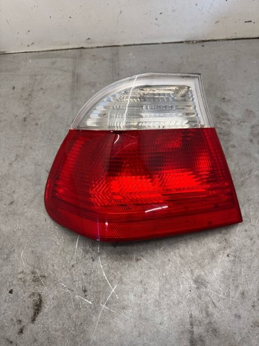 Original BMW E46 Rückleuchte Rücklicht hinten links 8383821