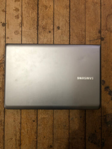 Samsung NP520U4C (8 GB RAM, Intel Core i5-3210M, 128 GB SSD, Windows 10 Pro) - Picture 2 of 9