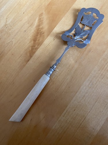 EPNS ausgefallener Kuchenservierer - Bild 1 von 5