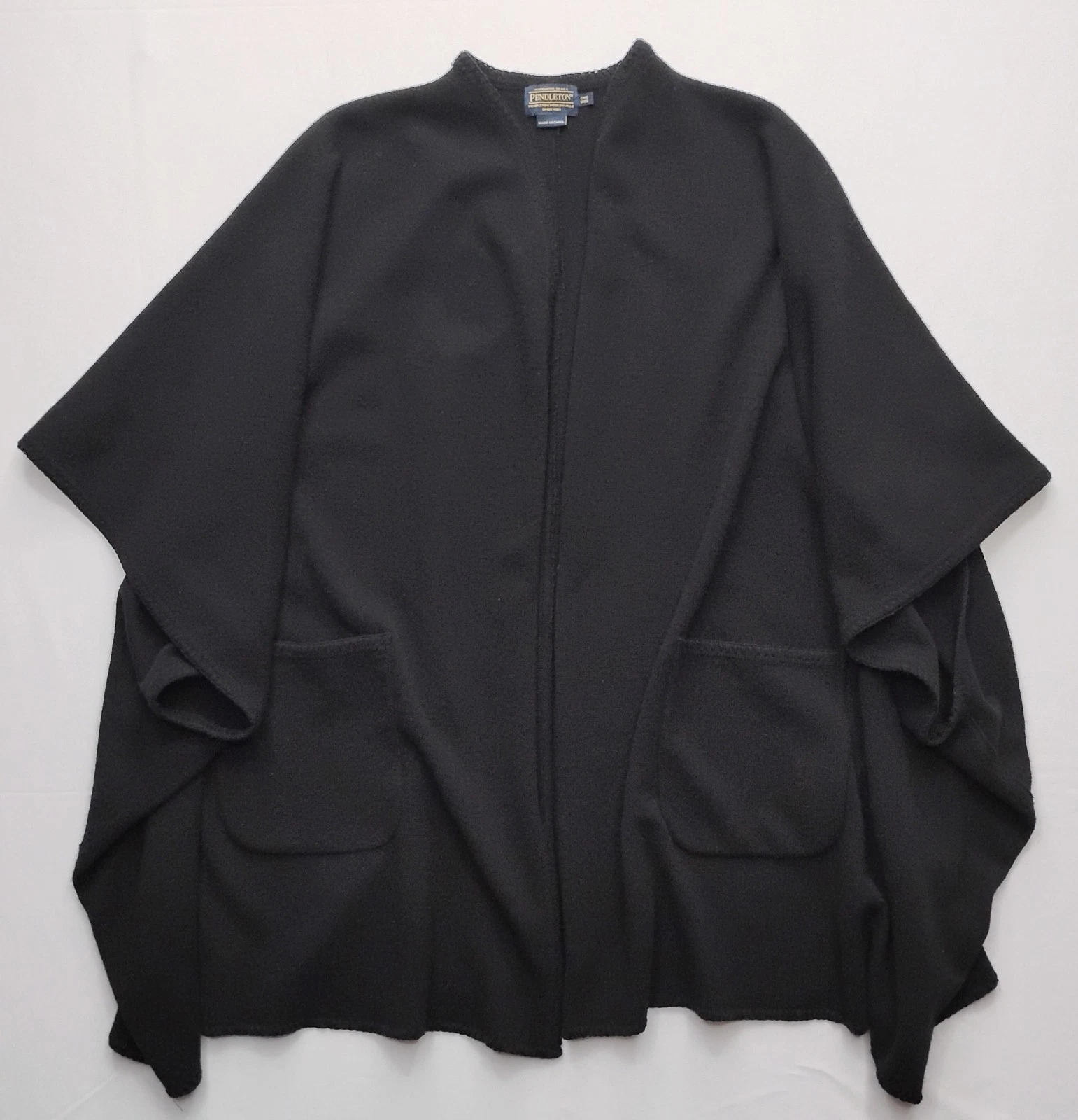 Pendleton Poncho Womens One Size Black 100% Lambswool Open Front Wrap Pockets