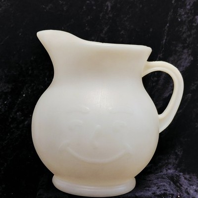 Vintage 1980's Kool Aid Man 2 Quart Plastic Pitcher 7.5'' Tall