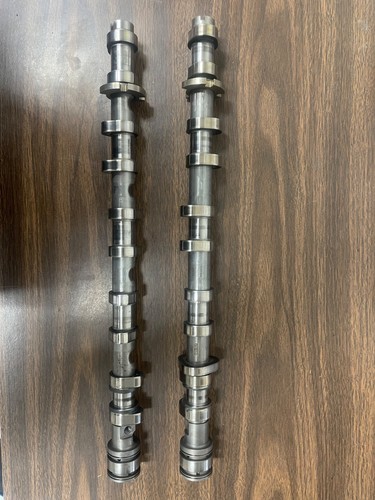 Audi VW 07k TT-RS RS3 Camshafts 07k109102f 07k109101g