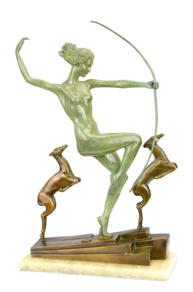 Eine Bronzeskulptur Von Diana Mit Rehen Replikat Retro Design Dekoration-image