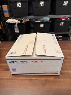 Men's & Women's assorted mix clothing box 100 pieces