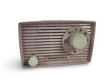 Vintage kleines internationales rosa Ventilradio Ersatzteile oder Reparatur