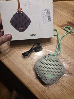 BT139 Bluetooth-Lautsprecher   wasserdicht   tragbar   mit Mikrofon   Neu