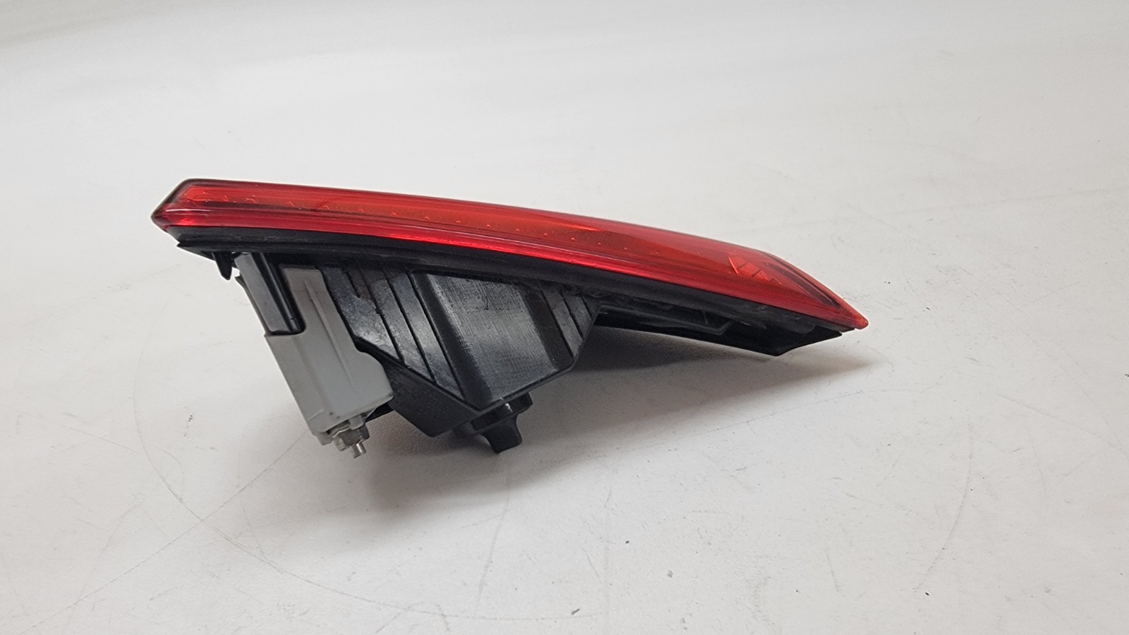 14-20 MASERATI GHIBLI - REAR LEFT DRIVER SIDE TRUNK INNER TAIL LIGHT LAMP OEM