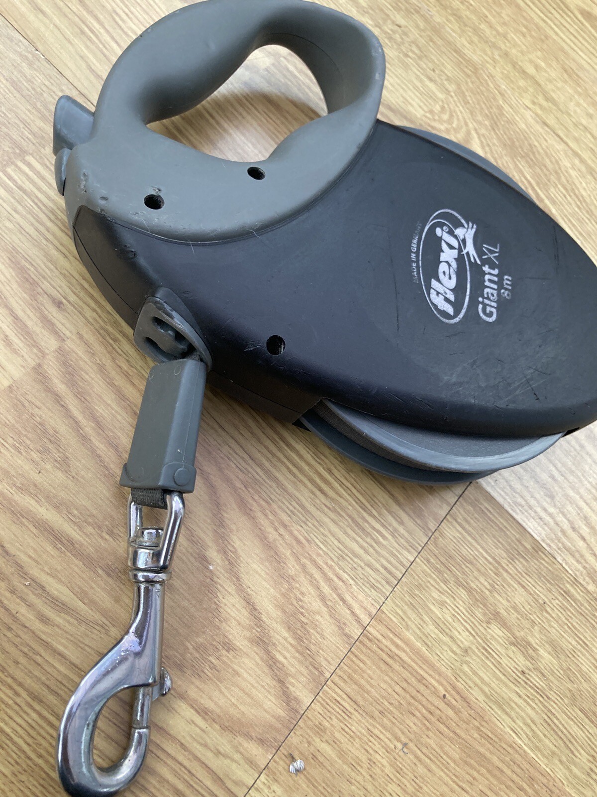 Flexi Giant XL Dog Retractable Extendable Tape Leash 8m eBay