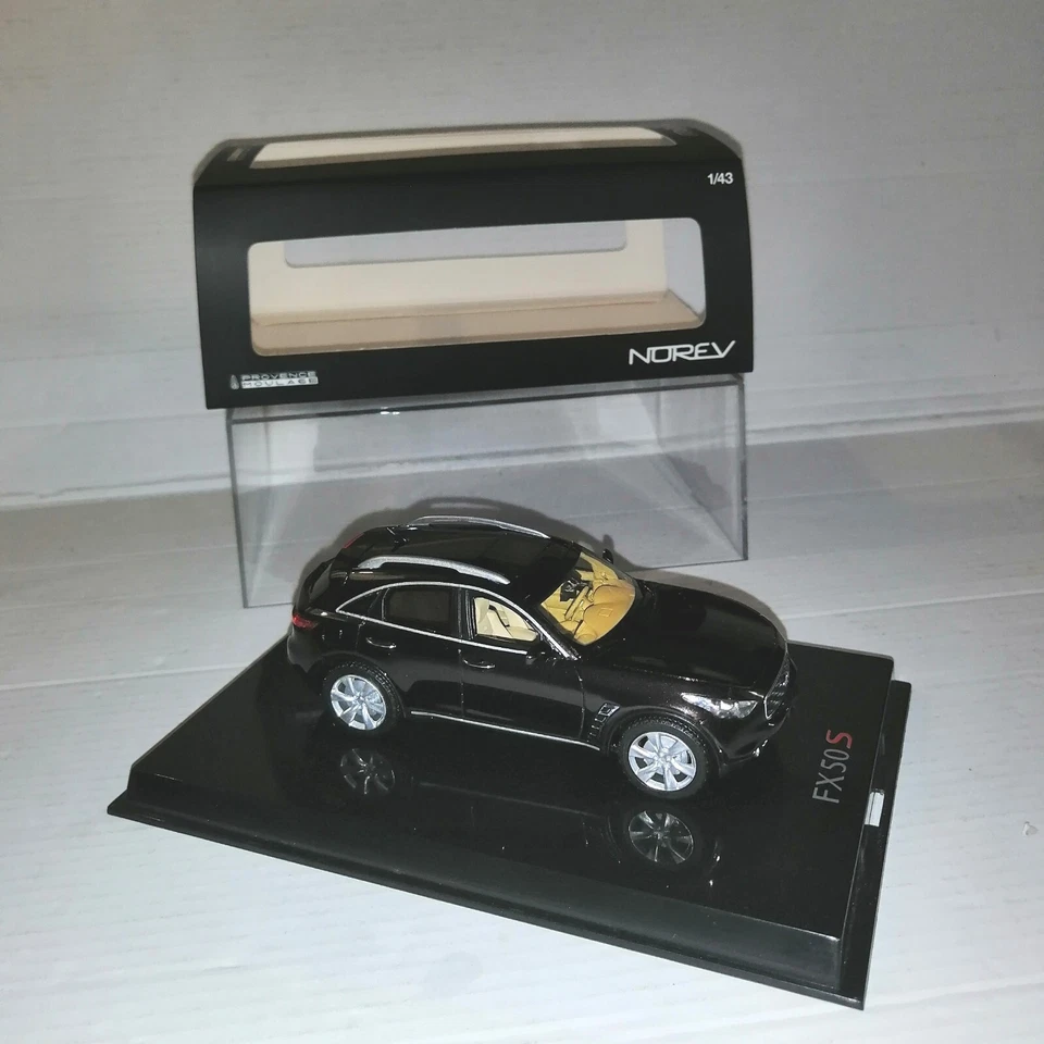 NISSAN INFINITY FX50S NOREV SCALA 1/43 - Immagine 3 di 4