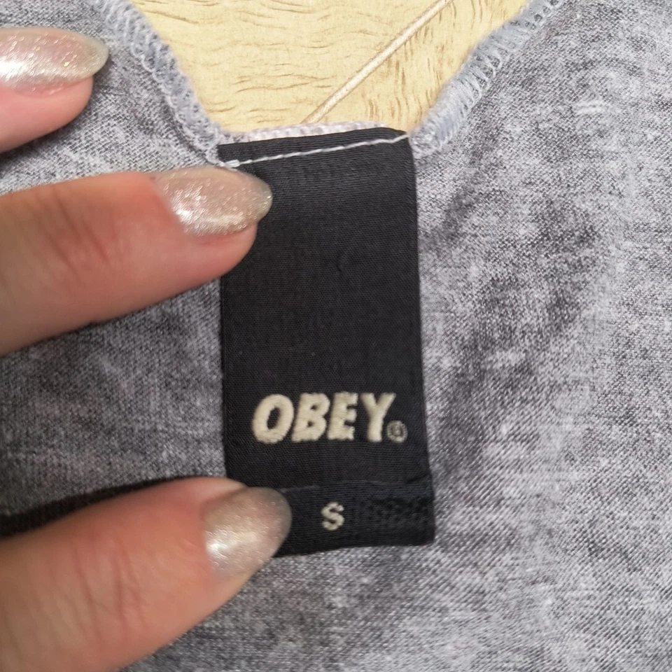 Camiseta sin mangas para mujer Obey Original Gangstas Racer espalda talla S gris Y2K hecha en EE. UU. rara Foto 2 de 4