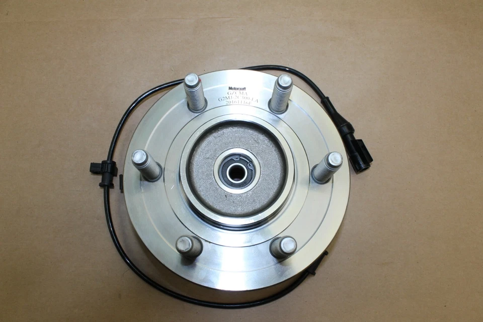 Cojinete de rueda delantera y buje para Ford Expedition/Lincoln Navigator 2003-2006 4x4 Foto 2 de 4