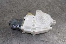 Mercedes W204 S204 C200 CDI 100kW Fensterhebermotor vorne rechts A2048200242