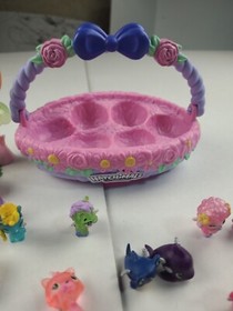 Hatchimals Lot of Assorted Collectables Figures Toys Play Accessories Glitter