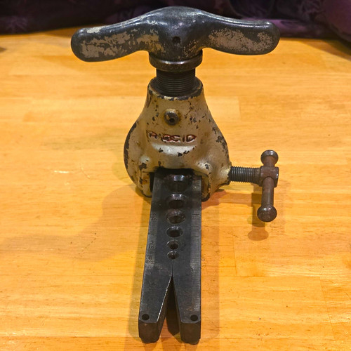 RIDGID No. 457 Tube Flaring Tool Bar 45° for 1/8-5/8 in Pipe Sizes