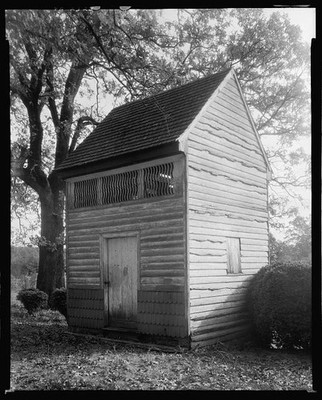 Photo:Danville Virginia c1930 Bachelors Hall Outbuilding Wooden Building