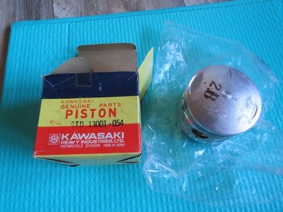 NOS NEW KAWASAKI Z1 900 Zed KZ900 Piston STD 13001-054 OM35