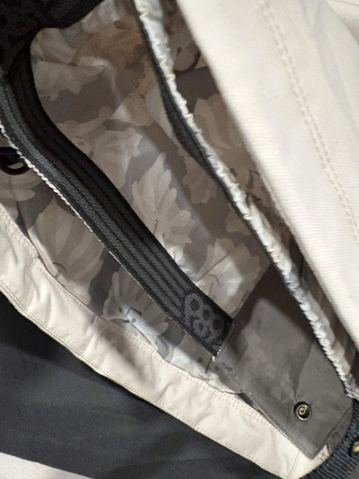 686 Men's Dojo Shell Jacket in the Tobacco Colorblock - product detail image 7