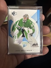 2024-25 Upper Deck SP Hockey BLUE Parallel Base Set #30 Jake Oettinger