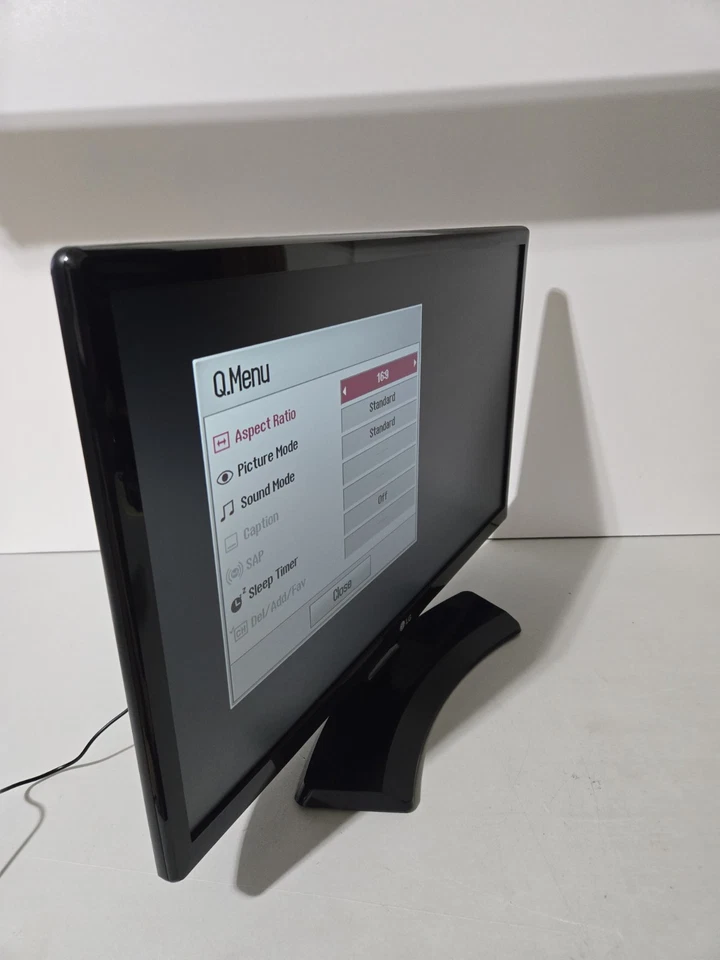 LG 22LJ4540 22 inch Full HD 1080p LED TV With Remote Cord - Image 4 of 4