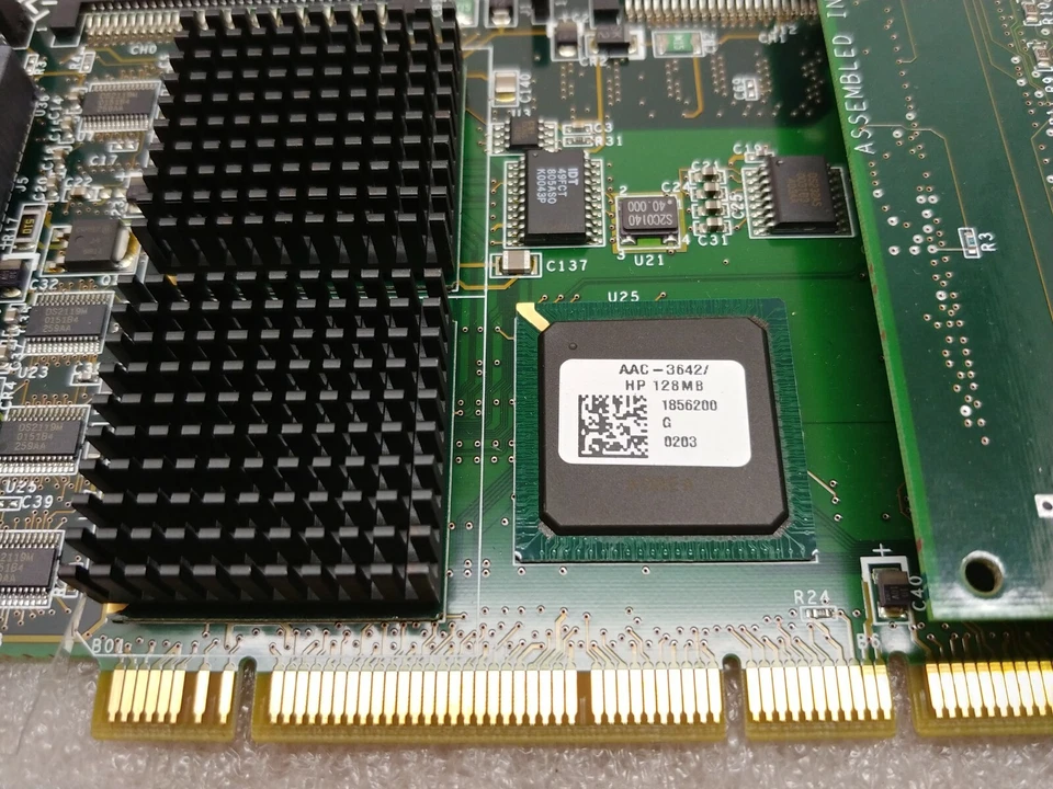 HP NetRAID-4M Controller w/ 128MB Cache D9351-60001 Adaptec AAC-3642 AAC-9001MD - Image 3 of 4