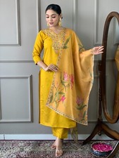 Women' s Viscose Chanderi Embroidery Kurta with Pant  Dupatta