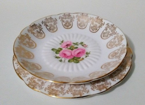 Vintage Roslyn Pink Rose Golden Filigree Scalloped Border Saucer & Side Plate - Picture 9 of 10