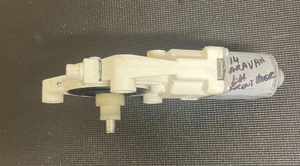 12 13 14 15 16 17 18 19 20 DODGE CARAVAN RAM FRONT LEFT DOOR WINDOW MOTOR OEM - Image 3 of 4