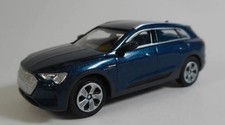 MINICHAMPS - 2020 AUDI E-tron Dark Blue Metallic - 1/87 - MNC870018222