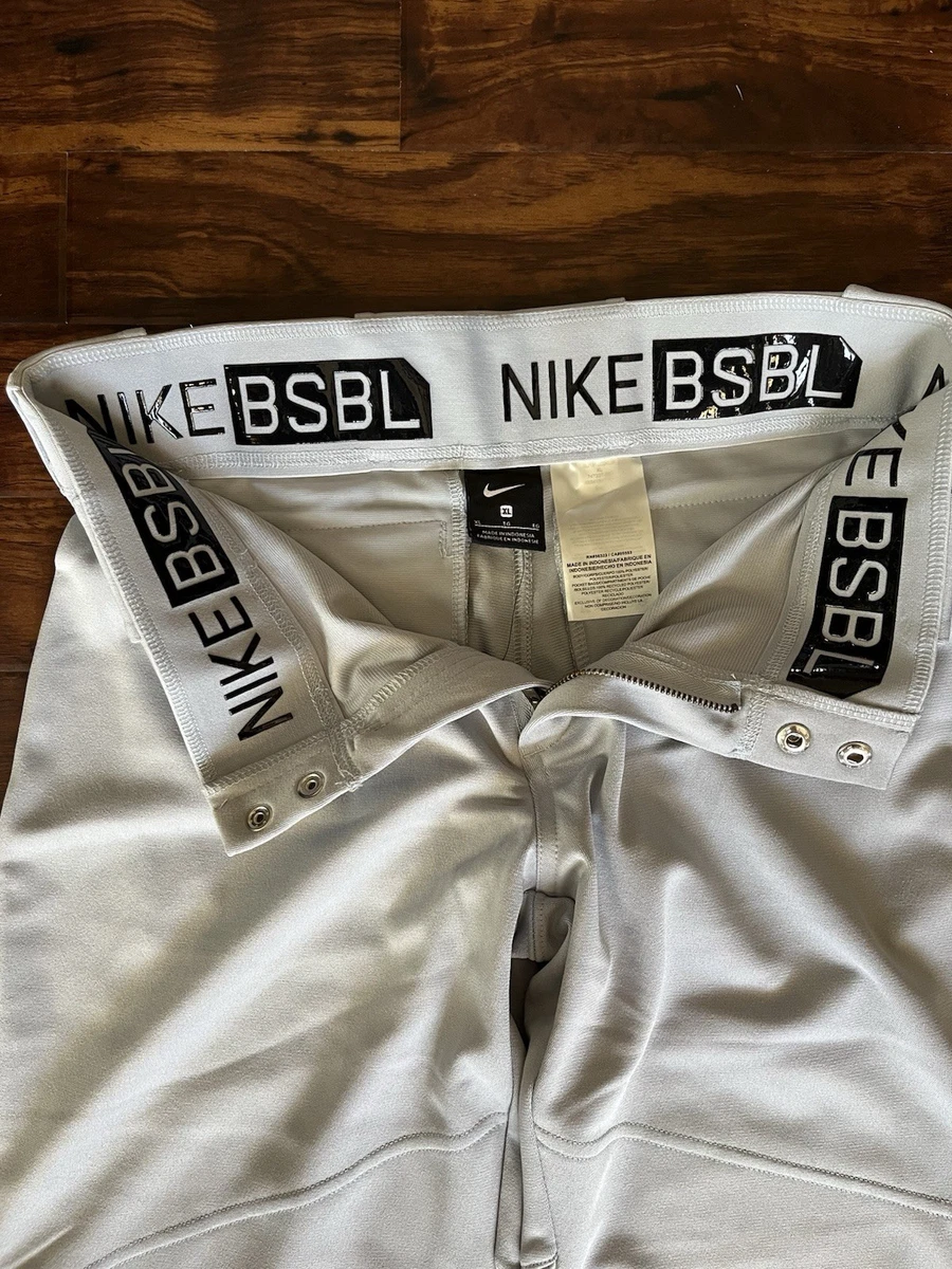 Neu mit Etikett Nike Baseballhose für Jungen - Größe XL