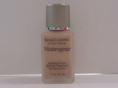Neutrogena Skin Clearing Oil Free Makeup Flawless Finish Blushing Ivory 1 oz