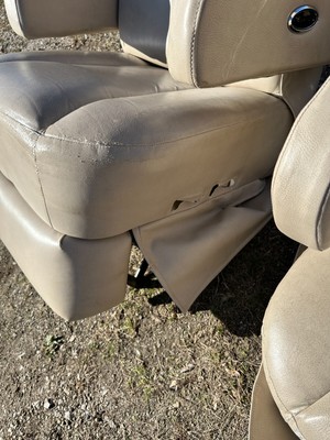 Used flexsteel best sale rv captains chairs