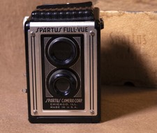 Spartus Full-Vue Reflex Camera - Vintage.