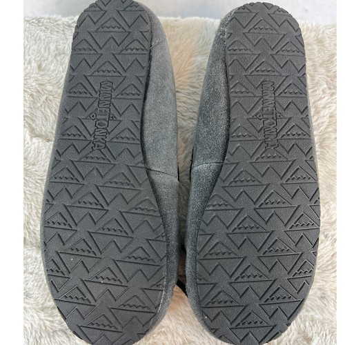 Minnetonka Women’s Cally Moccasins Dark Gray Suede Plush Pile Lining Size 7 - Picture 6 of 6
