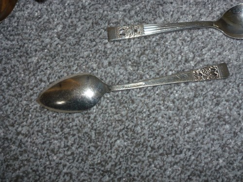 SET OF 9 VARIOUS VINTAGE COMMUNITY SPOONS HOUSE CLEARANCE - Picture 3 of 5