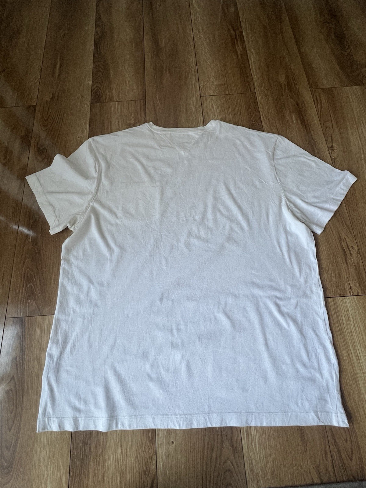 Tommy Hilfiger Men’s Sand Beige Pocket T-Shirt - Size Large - Essential image 4