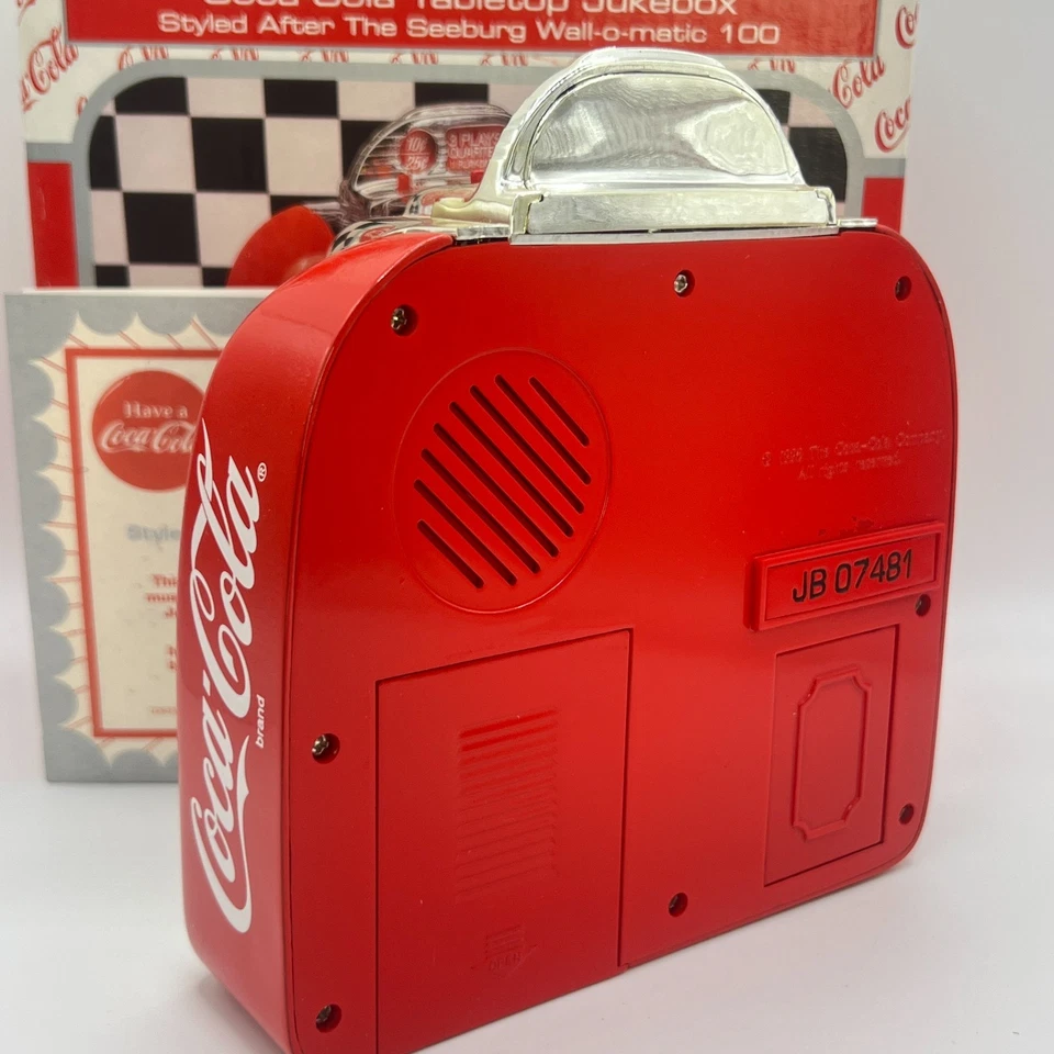 Banco musical vintage Coca Cola Jukebox Die Cast Tabletop 1996 probado/funcionando Foto 3 de 4
