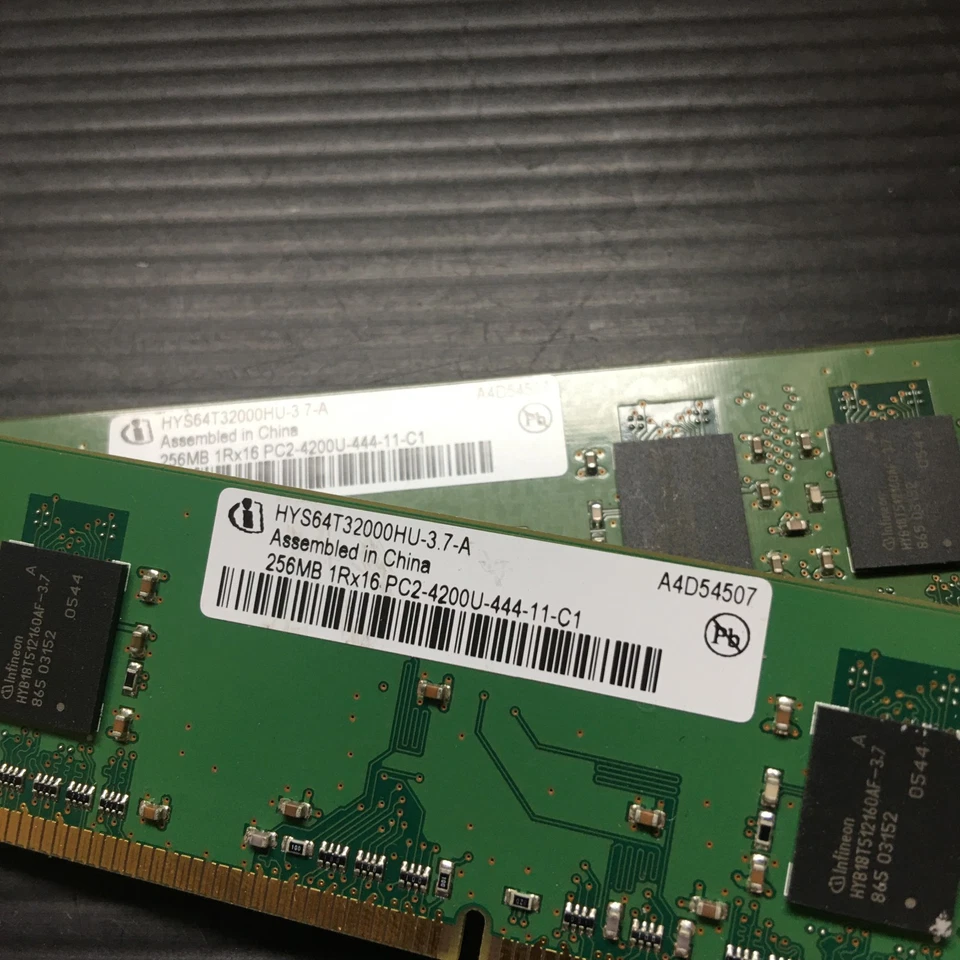 2PCS Infineon HYS64T32000HU-3.7-A 256MB 1Rx16 PC2-4200U-444-11-C1 PC Memory - Image 2 of 4