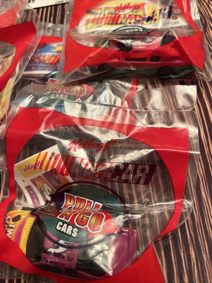Lote De 8 Coches Pull 'N Go Hot Wheels Premio Cereal Kellogg's con 4 Paneles De Caja Foto 2 de 4